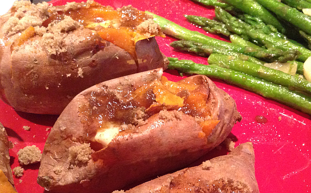 Baked Sweet Potatoes with Brown Sugar