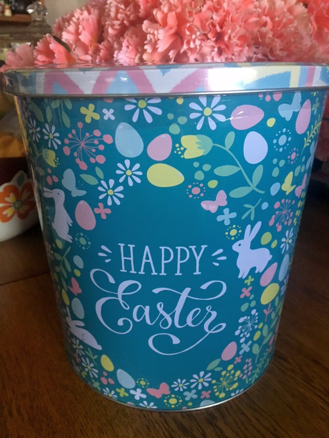 Happy Easter Popcorn Tin